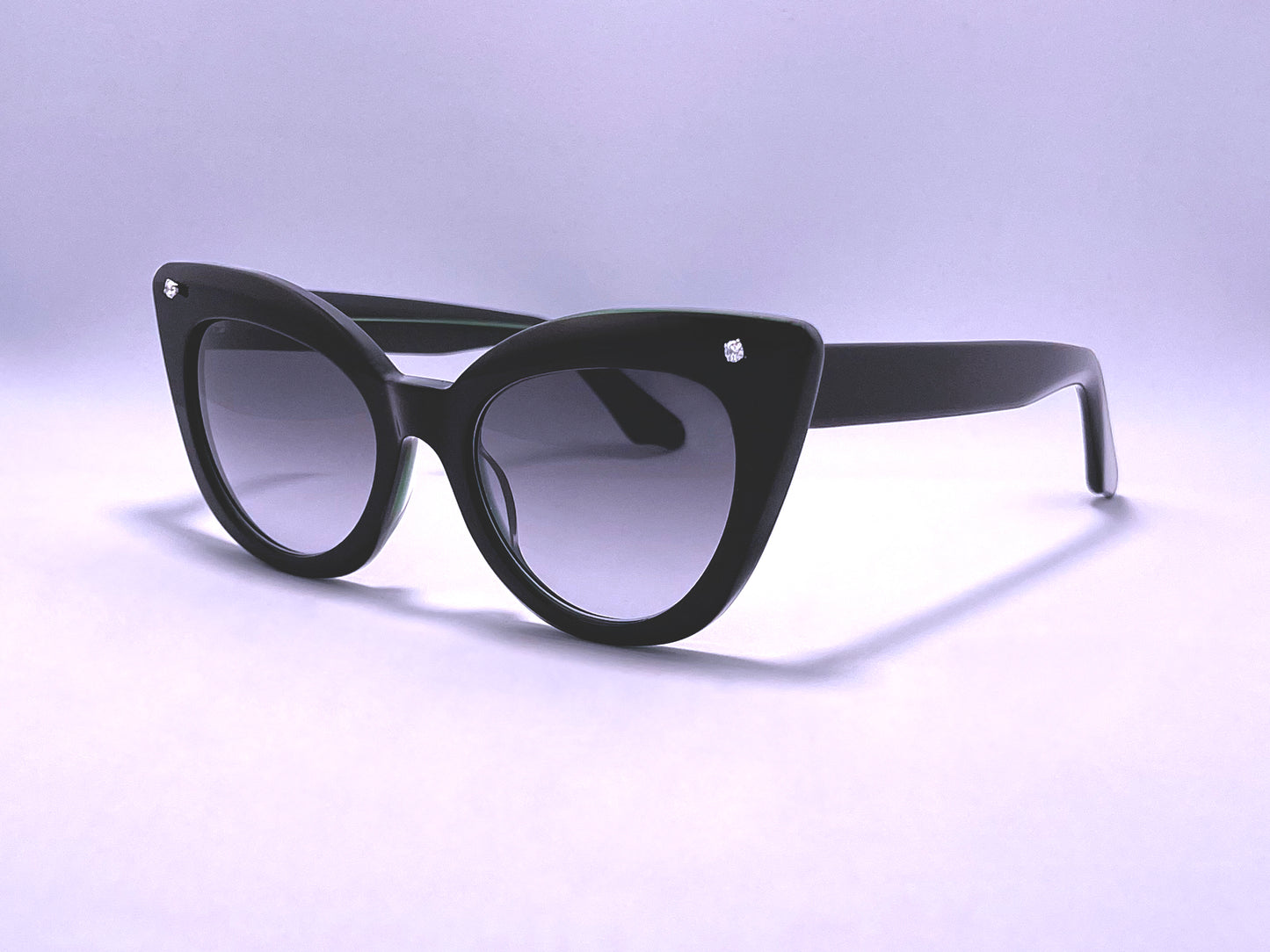 "1 EROTIC GAME" Black Crystal Green